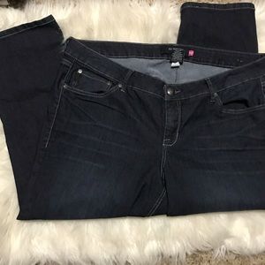 Torrid size 20 Capris